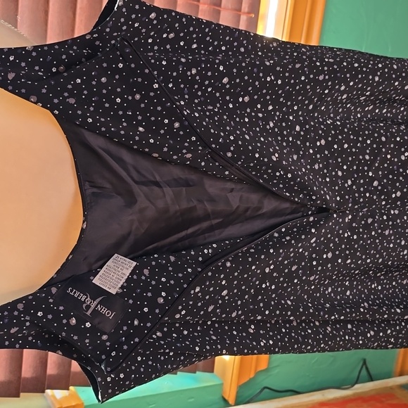 JOHN ROBERTS ROMPER - Picture 2 of 5